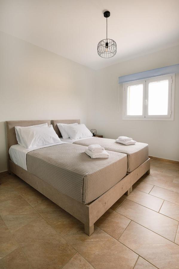 Vasilopoulos Residences - Villa Emelia With Shared Pool Аргостолион Экстерьер фото