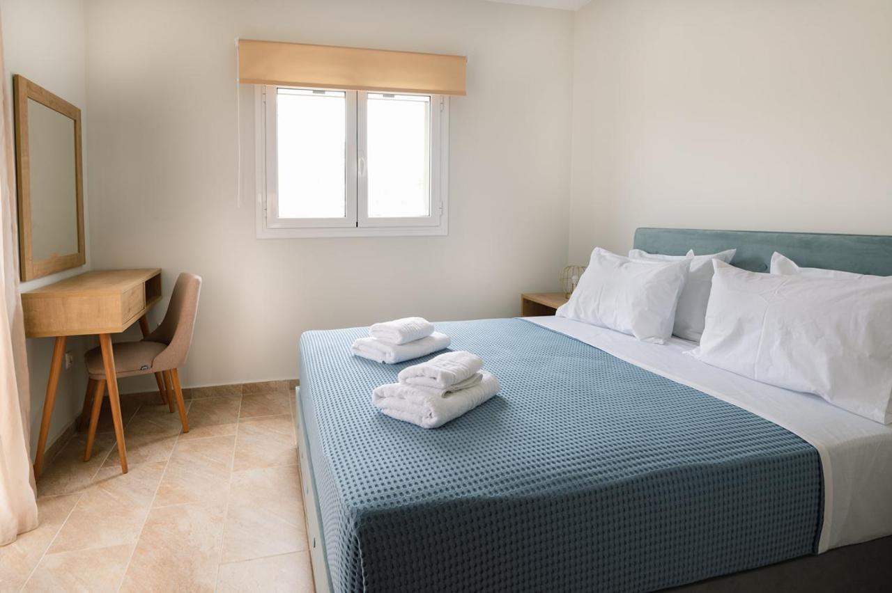 Vasilopoulos Residences - Villa Emelia With Shared Pool Аргостолион Экстерьер фото