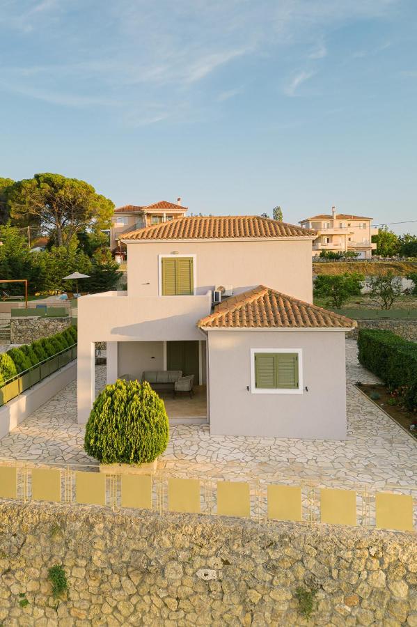 Vasilopoulos Residences - Villa Emelia With Shared Pool Аргостолион Экстерьер фото
